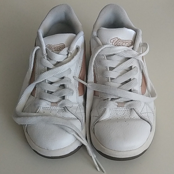 COPY - Vintage VANS Shoes. White Leather Gold Vans Logo. Giulietta Style. Women… - Picture 3 of 12